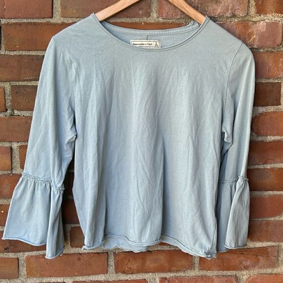 Abercrombie & Fitch Light Blue 3/4 Bell Sleeve Tee - Picture 3 of 7